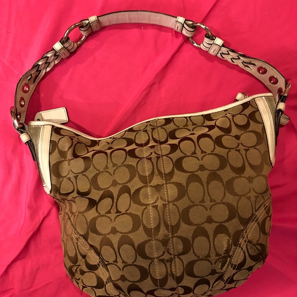 Vintage Signature Coach Hobo - Picture 2 of 8